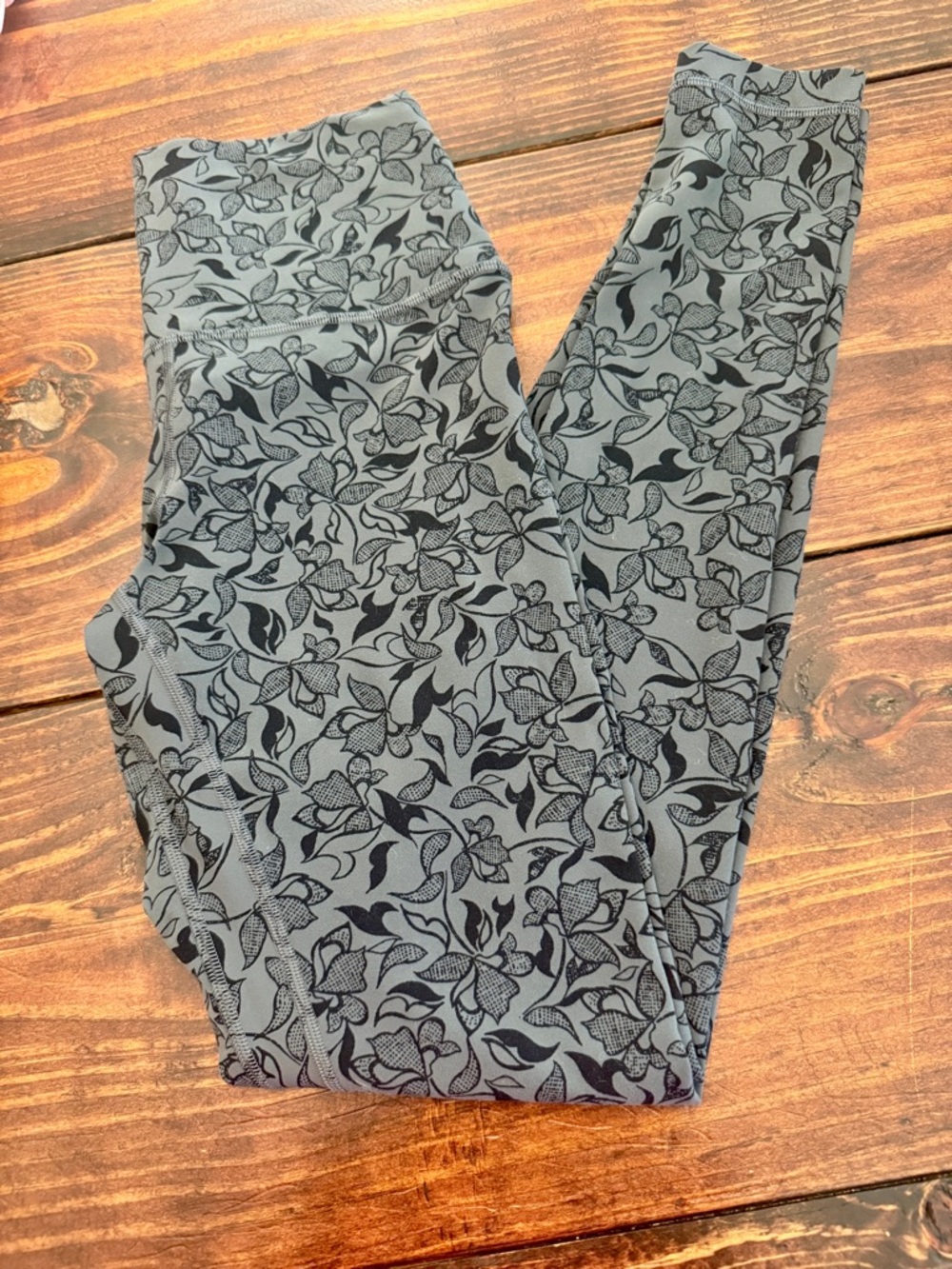 lululemon Align Gray Fig Print Leggings